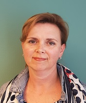 <small>Annelies</small> : <small>Doktersassistent</small>